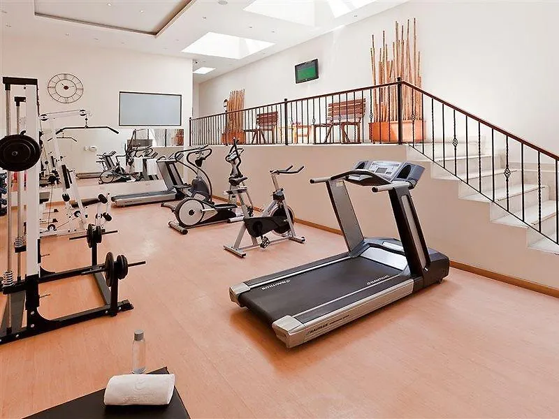 בוגוטה Hotel Windsor House Inn By Geh Suites